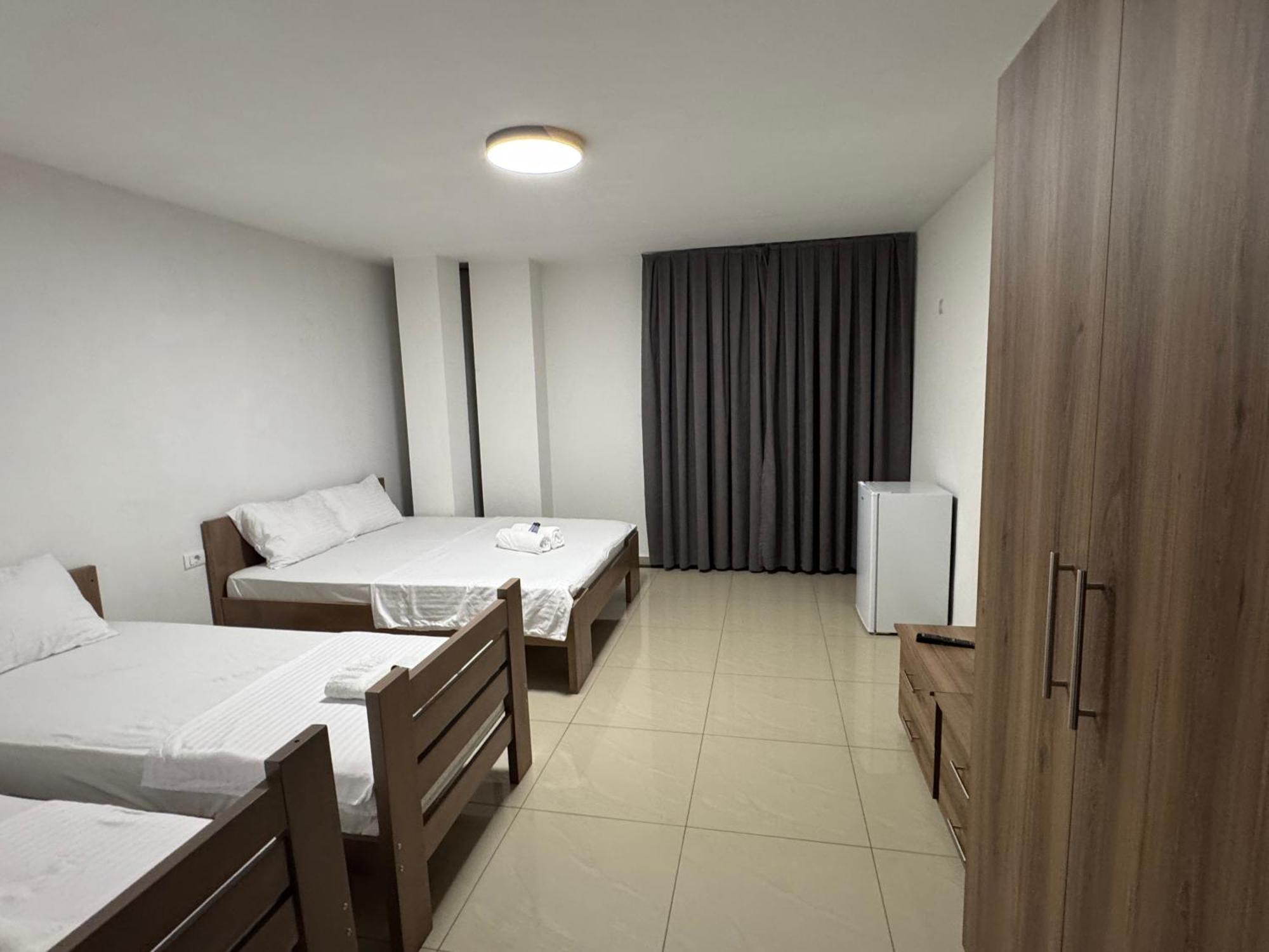 Hotel Majestic Struga Exterior photo