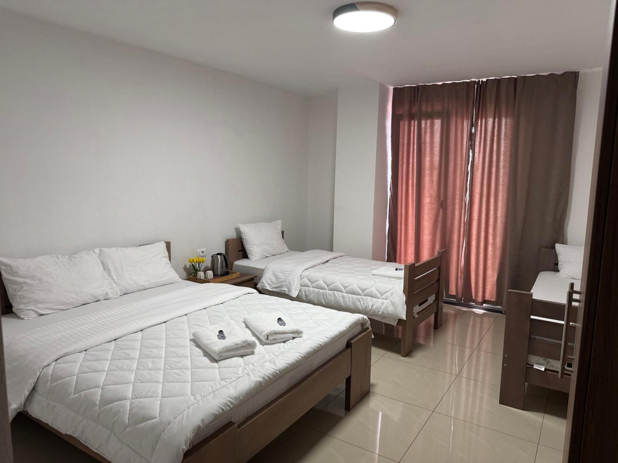 Hotel Majestic Struga Exterior photo